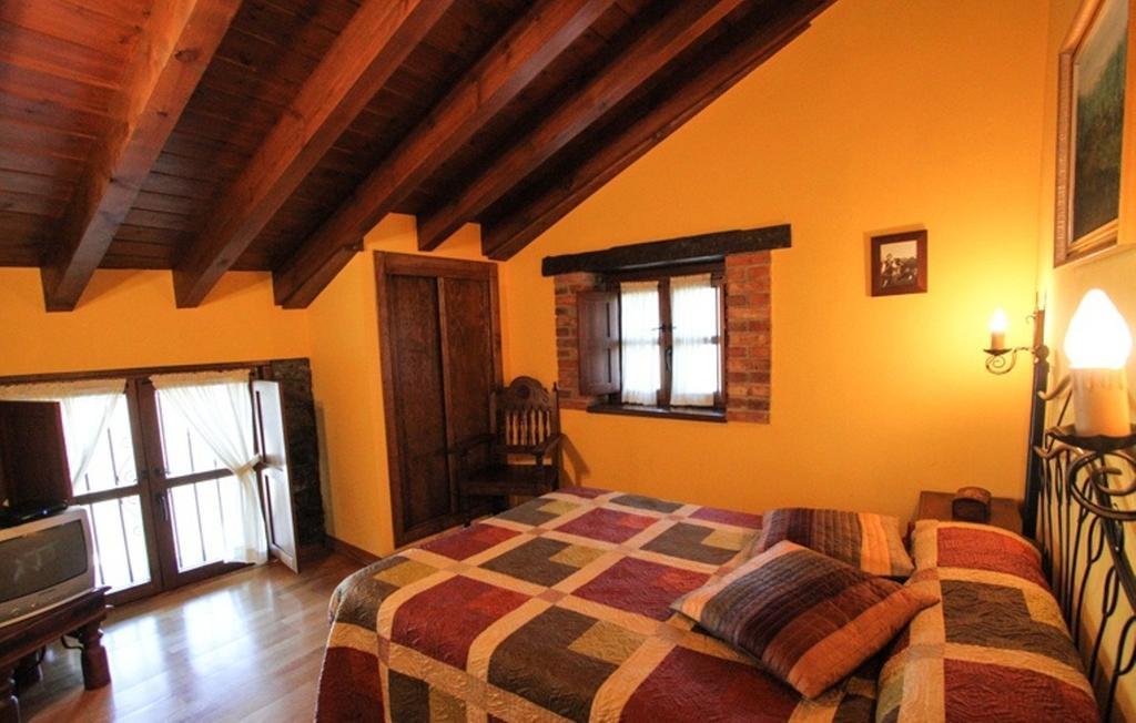 Hostal La Quintana Sinariega Habitación foto
